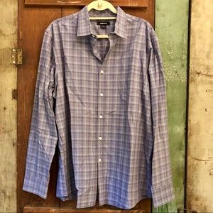 Men’s long sleeve button front shirt